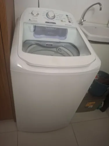 Máquina de lavar Electrolux 8,5kg LAC09