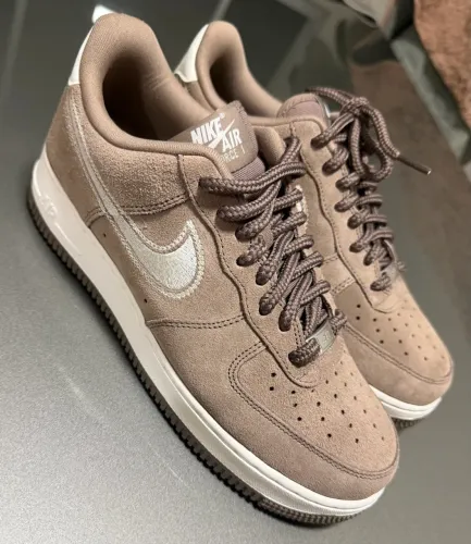 Tênis Nike air force 1 lv8 trend