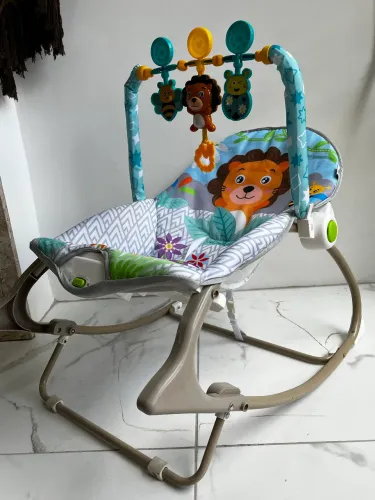 CADEIRA DE BALANÇO PARA BEBÊ