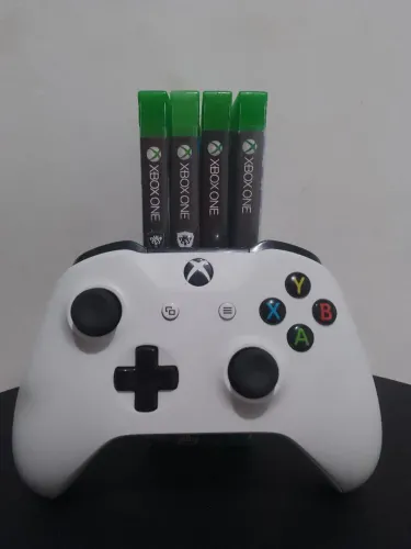 Xbox One | Controle Original & Lote de Jogos