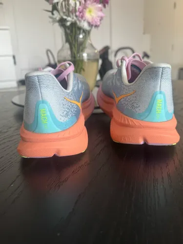 HOKA MACH 6 Feminino Original Nº 40 - Usado Apenas 10 Minutos