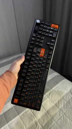 EPOMAKER TH108 V2 Pro - Teclado Mecânico Wireless Full Size RGB