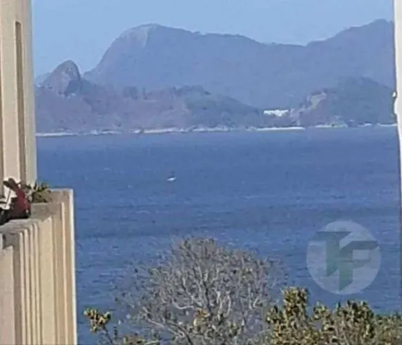 Praia do flamengo - conjunto de salas comerciais - andar alto- 140m² desocupado