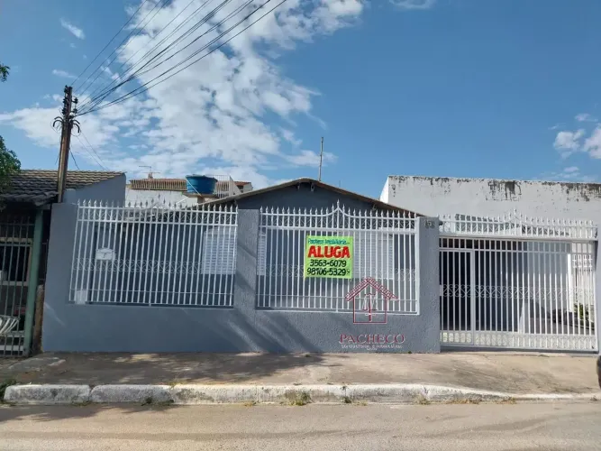 Imóvel para aluguel possui 100 metros quadrados com 4 quartos em Taguatinga Norte - Brasíl