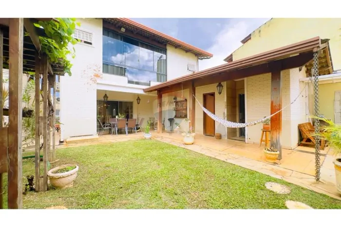 Casa em condominio fechado, Bernardo Sayao, 3 suítes, Guara II