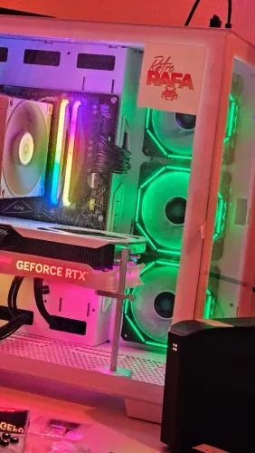 PC GAMER HIGHEND COMPLETO - 2 monitores fhd 165 hz, SSD 2tb , RTX 4070 ti, Ryzen 7 5800x
