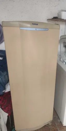Geladeira vintage marrom Consul (Para retirada de peças ou projeto pessoal)