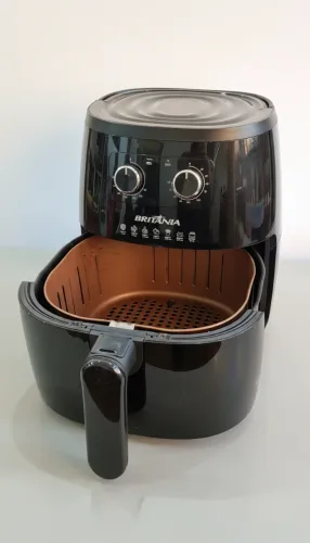 Fritadeira Air Fryer Britânia BFR22PG Revestimento Gold 6L 1500W - 110V
