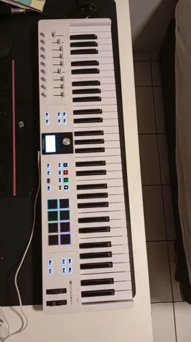 Teclado Controlador Arturia Key Lab MK3 61 TELCAS