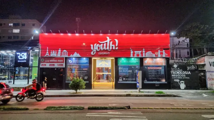 Predio comercial na avenida Bezerra de Menezes