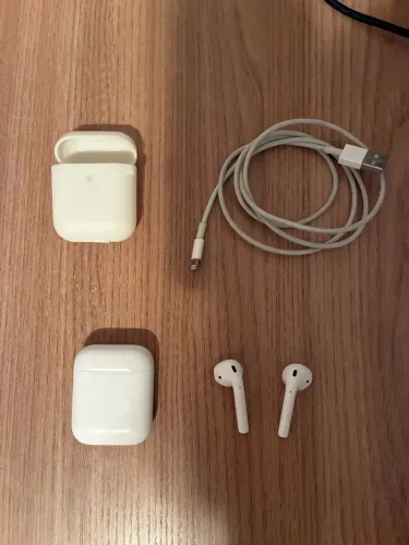 Apple AirPods 1 geração