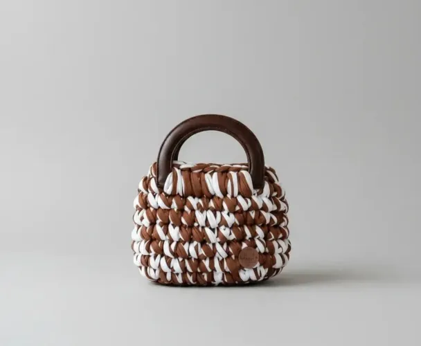 Bolsa clutch de mão pequena crochê Bella Toscana