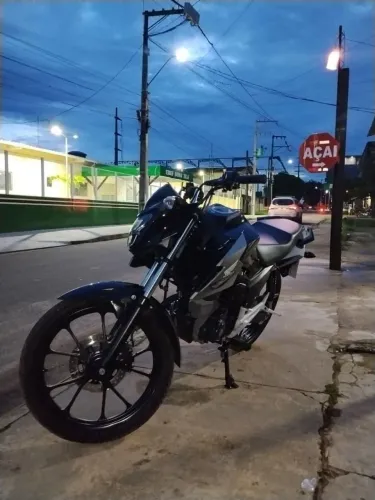 TITAN 160