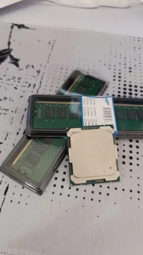 2x8 pente ram ddr4 e processador xeon e5 2680v4