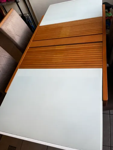 Mesa retrátil vidro