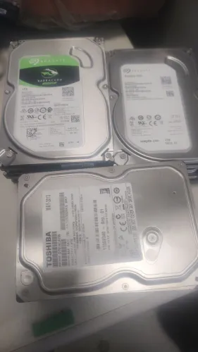 Lote de 10 HDDs de 1 TB para Desktop, várias marcas!!!