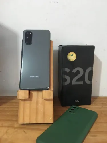 Galaxy S20