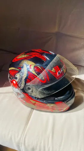 Capacete LS2 em bom estado aceito cartão