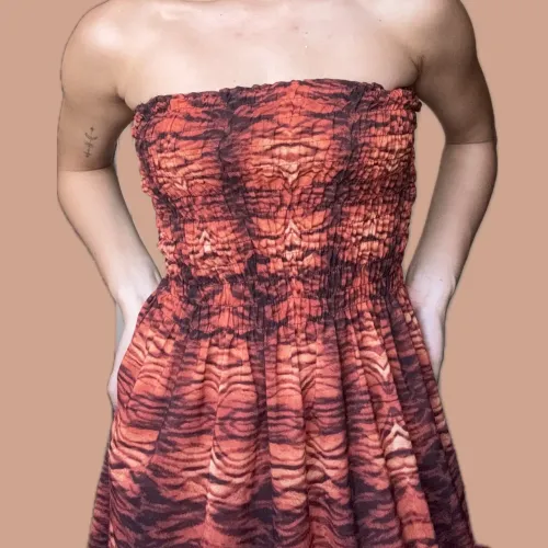 Vestido laranja longo estampado