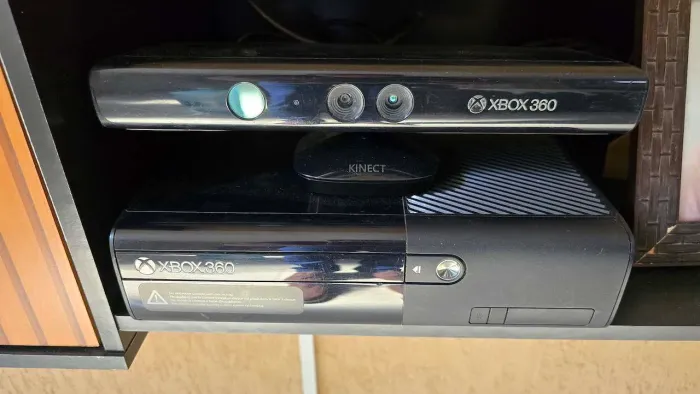 Xbox 360 desbloqueado 3 controles kinect