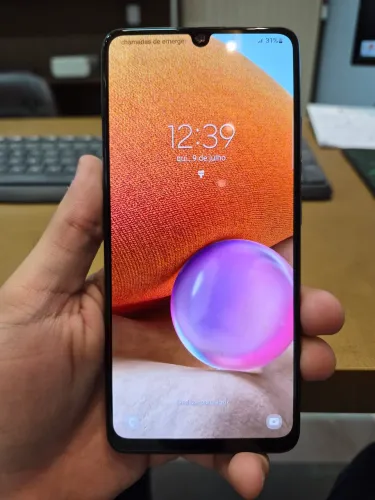 Galaxy A32 128gb 8gbram , acompanha capa, carregador e a caixa.