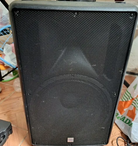 Caixa de som DBR715 15' Ativa 700w Rms