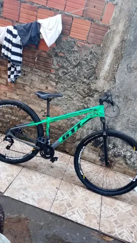 Bike aro 29, troco em iPhone