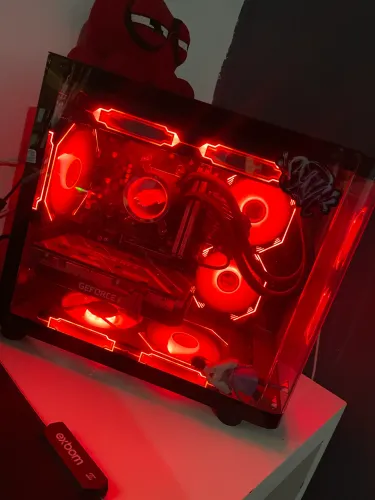 PC Gamer Ryzen 5 5600 + RTX 3050 8GB + 32GB RAM + Water Cooler + RGB ?