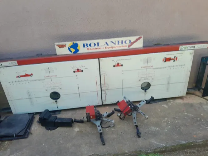 Máquina de alinhamento 