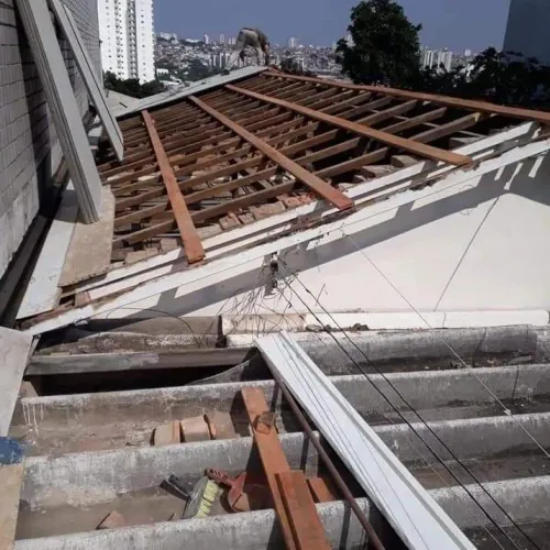 Telhado piso limpeza de calhas impermeabilização reforma em gerais