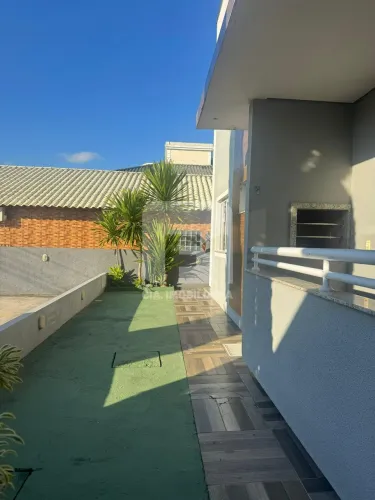 Apartamento de 2 dormitórios à venda no Carianos