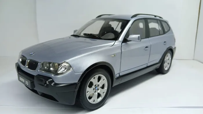 Miniatura BMW X3 Light Blue 1/18