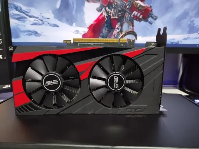 EX GTX 1050 2GB * ASUS