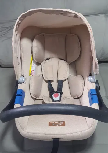 Carrinho + bebê conforto Burigotto