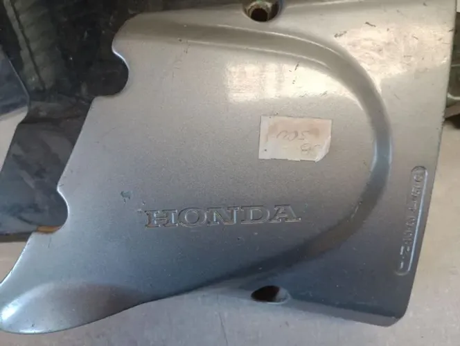 Tampa pinhão Honda cb500 98 a 2004