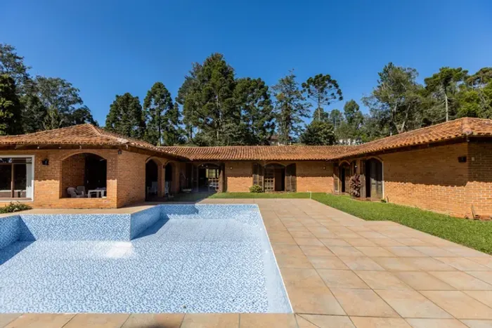 Chacará em Colombo - ARYA 1