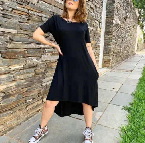 Vestido Mullet preto veste g e gg . Também em vermelho .Promocao
