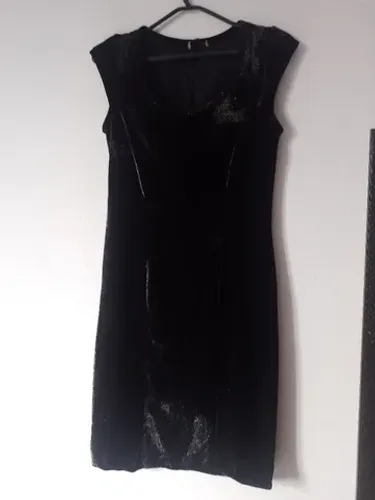 Vestido tubinho de veludo preto - tamanho P