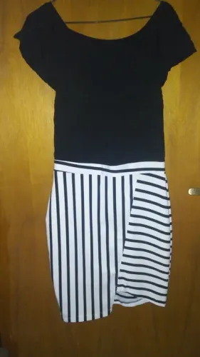 Vestido Preto e Branco Listrado - Estiloso e Chic