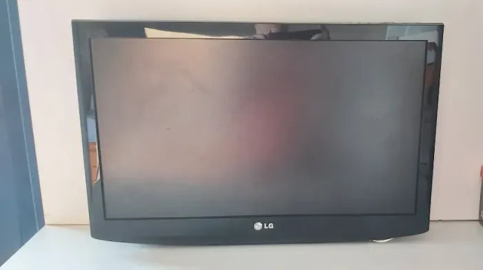 Monitor TV LG 22LH20R LCD + Conversor Digital de TV