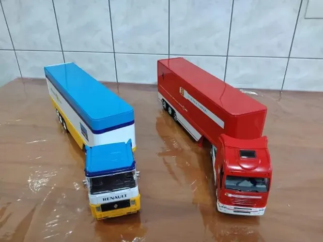 Miniatura Caminhão Equipes F1 ferrari Renault