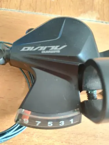 Alavanca Passador Direito 9v Shimano Alivio M3100 Traseiro