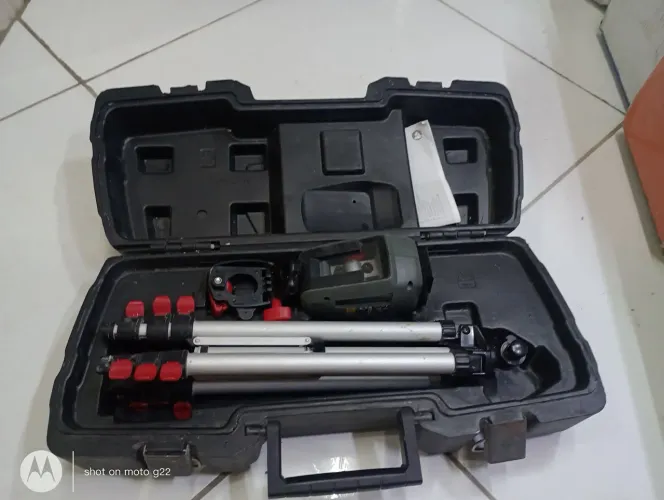 Nível a laser + tripé