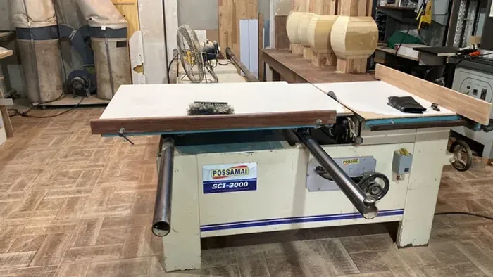 Esquadrejadeira Possamai 3000 mm com riscador