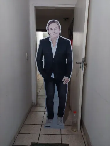 Totem Personalizado em Papelão 
