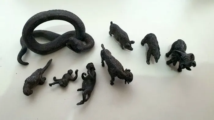 Animais de Metal - Antigo
