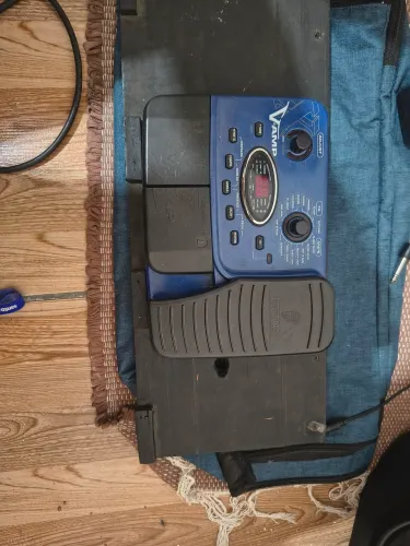 Pedaleira Behringer X V-amp Lx1