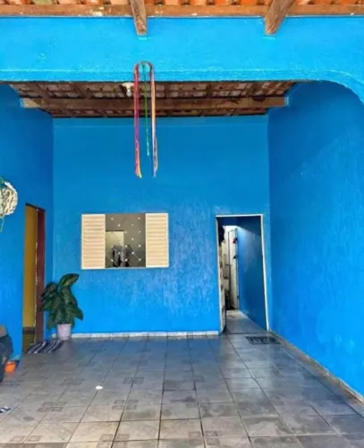 CASA A VENDA NO MANO