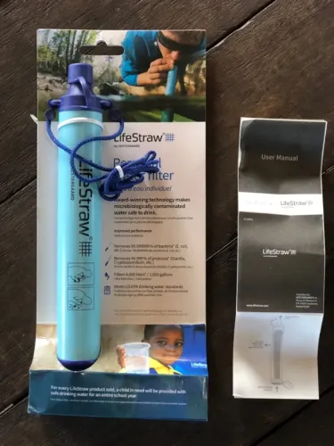 LifeStraw . Filtro de água pessoal, para montanhismo e atividades em ambientes naturais.