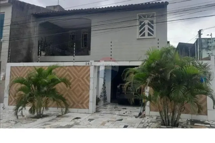EXCELENTE OPORTUNIDADE! CASA DE ANDAR, AMPLA, NO BAIRRO AMÉRICA, BEM LOCALIZADA E COM ESCR